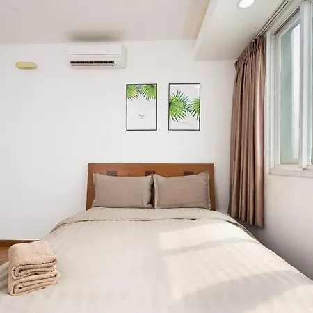 Spacious 2 Bedroom At City Center 1St District